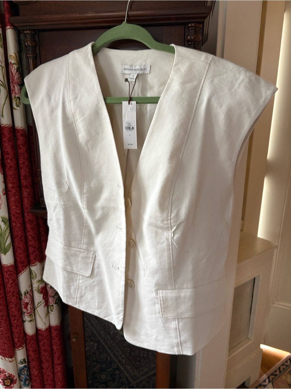 Banana Republic White Sleeveless Linen-Blend Vest